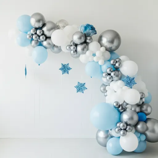 Snowflake Blue & White Garland